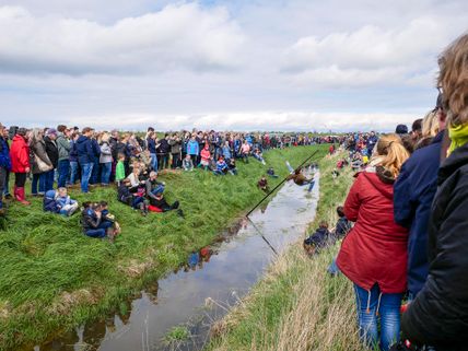 Grabenspringen der Landjugend Fehmarn an der Kopendorfer Au
